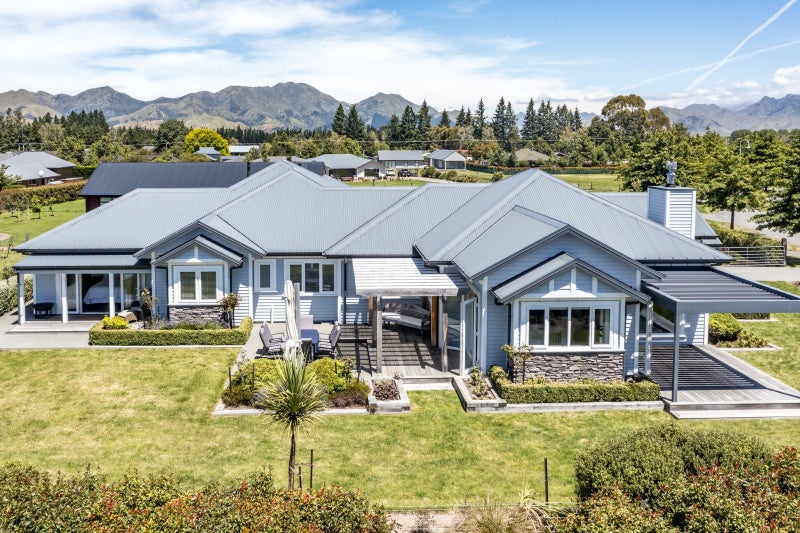 12 Ewen Place, Hamner Springs - Carousel 1