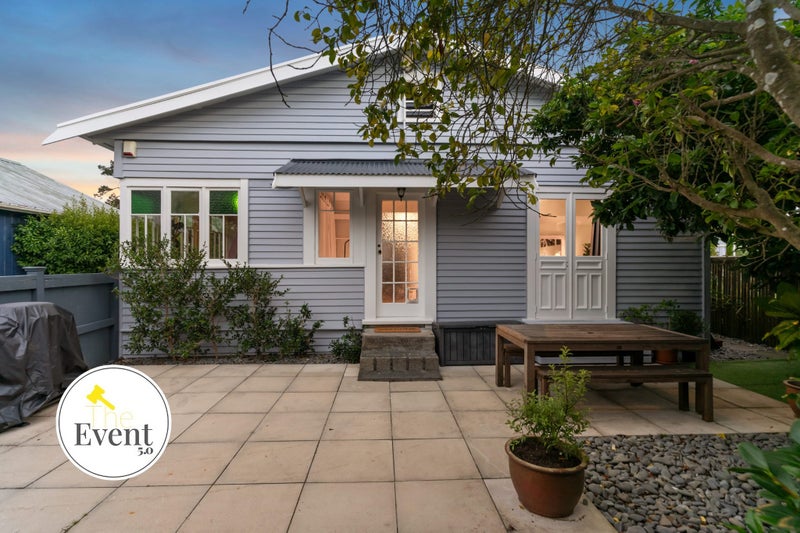 33 Rambler Crescent, Beach Haven, Auckland - Carousel 1