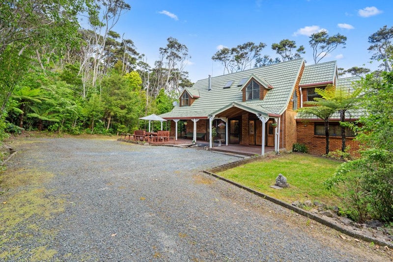 8 Chenery Road, Red Beach, Red Beach - Carousel 1