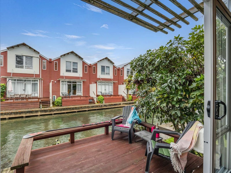 16/1420 Hamurana Road, Mourea, Rotorua - Carousel 1