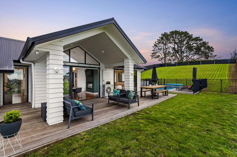 72 Vaughans Road, Albany - Carousel 1