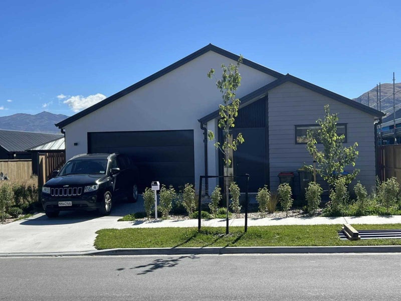 32 Cheviot Street, Jacks Point, Queenstown-Lakes, Otago - Carousel 2