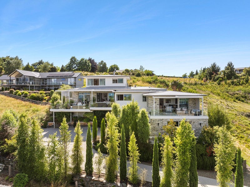 11 Barclay Place, Wanaka - Carousel 1