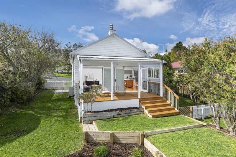 226 Upper Harbour Drive, Greenhithe, Auckland - Carousel 2