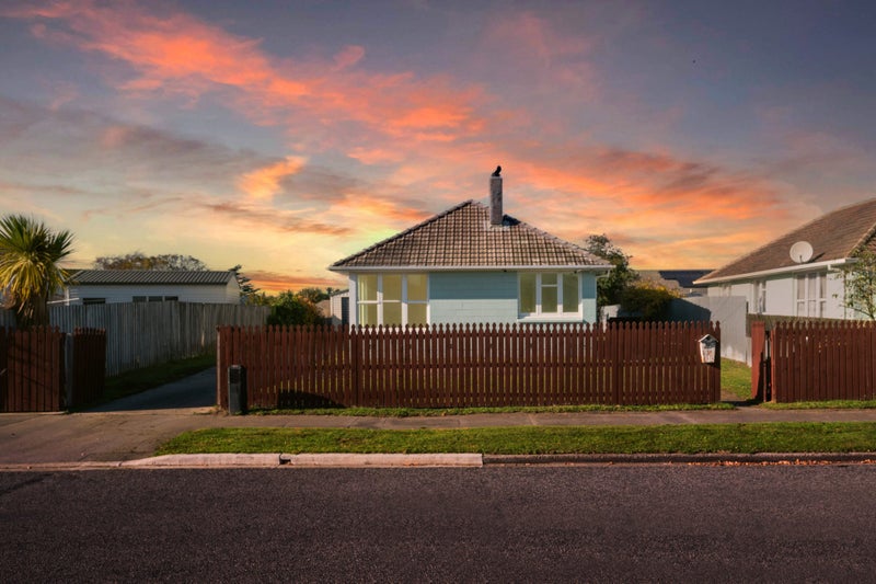 32 Carisbrooke Street, Aranui, Christchurch - Carousel 1