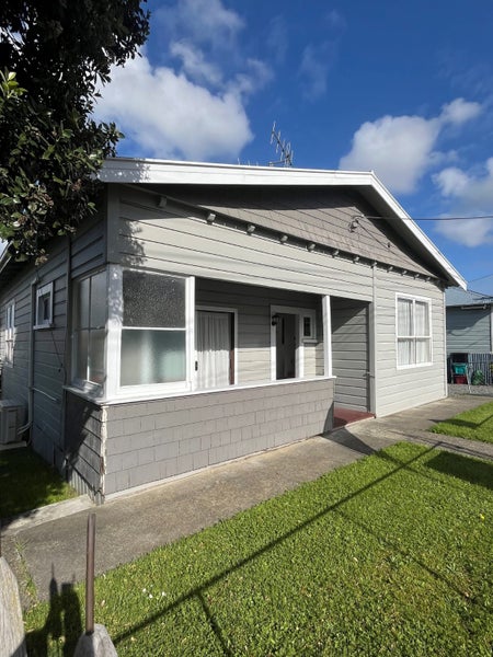 15 Waverley Street, Waipawa, Waipawa - Carousel 1