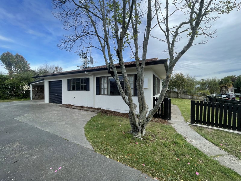 1/16 Carl Avenue, Havelock North, Havelock North - Carousel 13