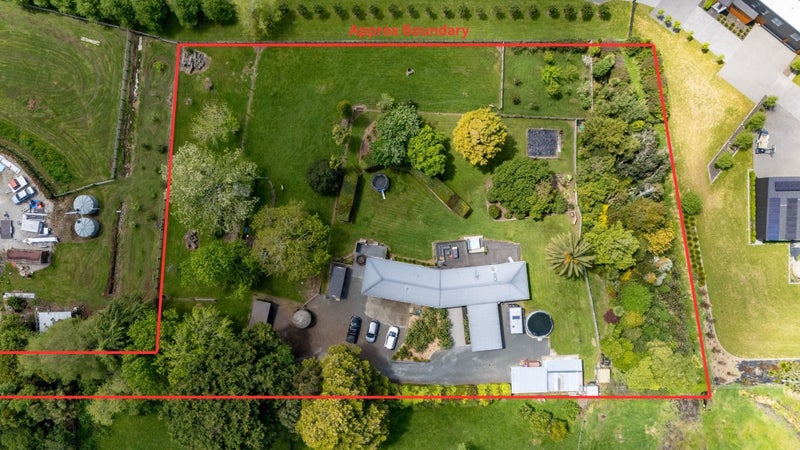 699 State Highway 23, WHATAWHATA, HAMILTON - Carousel 30