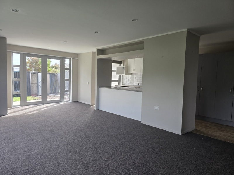 23 Eric Adam Way, Linwood, Christchurch - Carousel 1