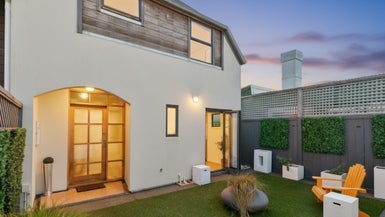 2D Hatton Street, Karori, Wellington - Carousel 1