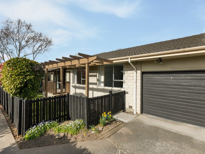 1/39 Chipping Lane, Redwood, Christchurch - Carousel 1