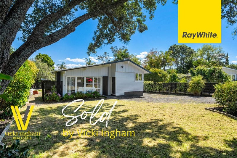 24 Sunray Avenue, Titirangi, Auckland - Carousel 2