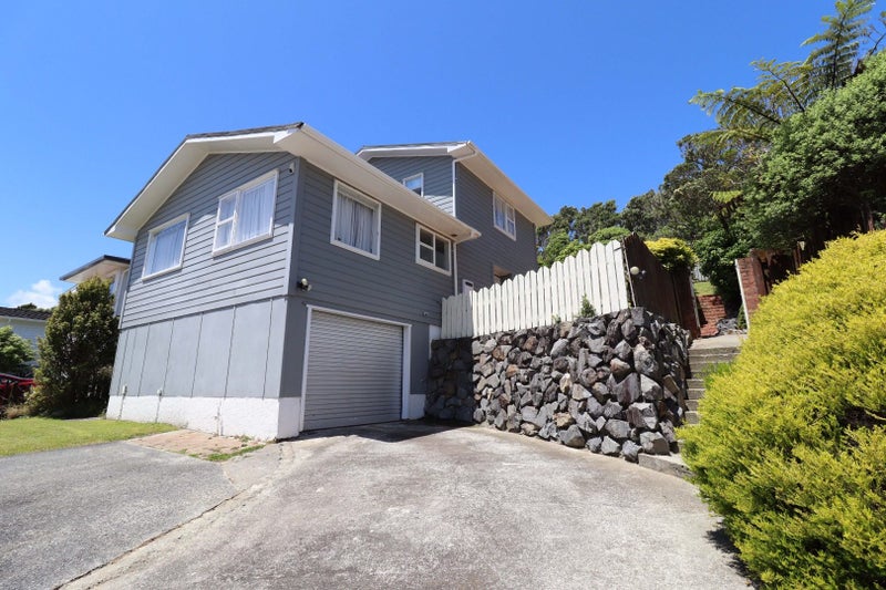 124 Major Drive, Kelson, Lower Hutt - Carousel 1