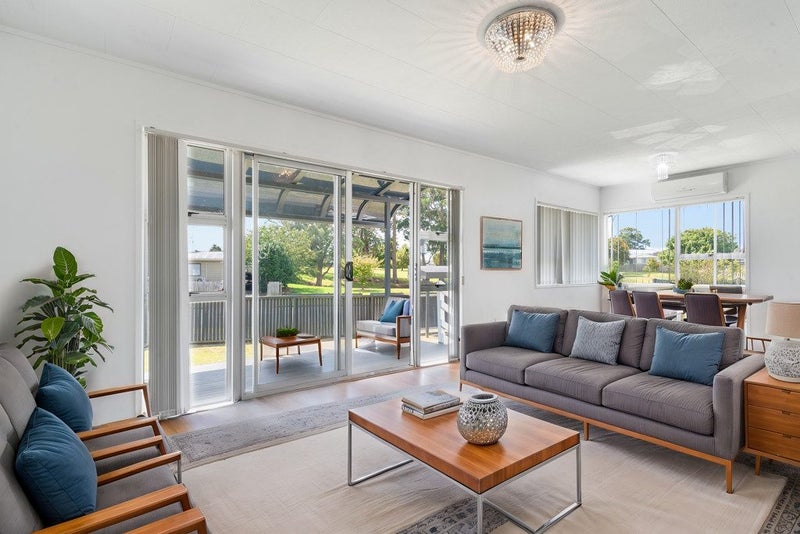 58 Sharland Avenue, Manurewa, Auckland - Carousel 1