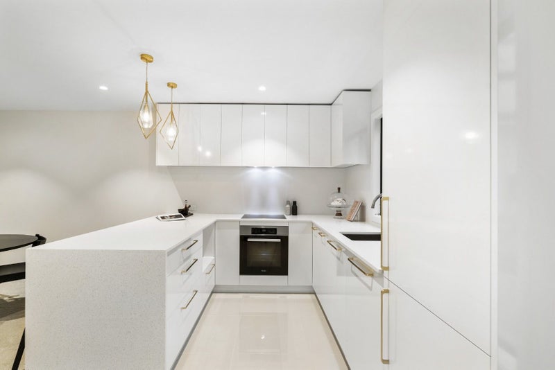 12/8 Dock Street, Auckland Central, Auckland - Carousel 2