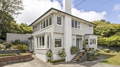 88 Hatton Street, Karori, Wellington - Carousel 1