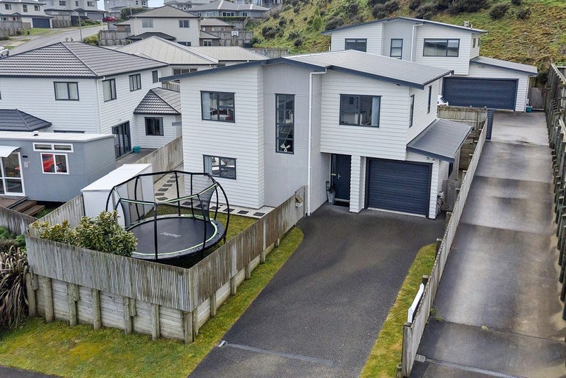 3A Sandino Place, Grenada Village, Wellington - Carousel 1