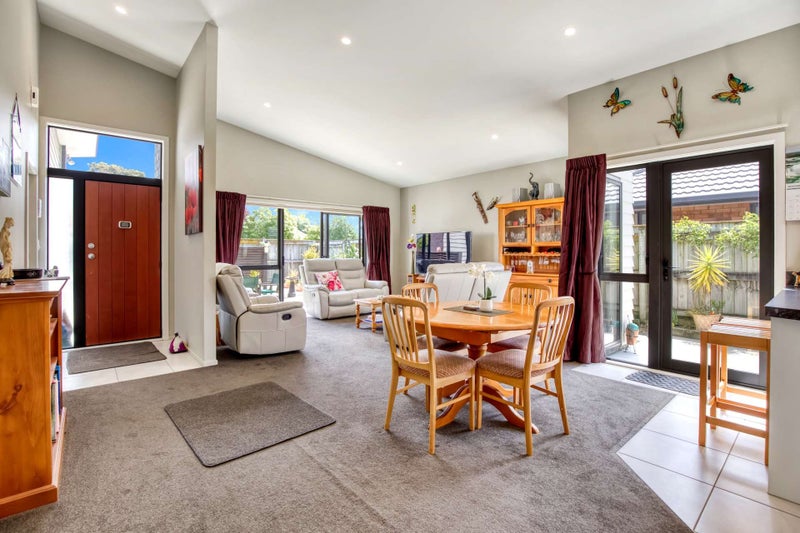 9 Ward Street, Palmerston North, Palmerston North - Carousel 2