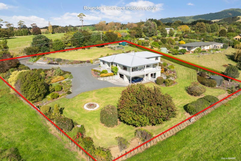 52 Pukekereru Lane, WHAKATIWAI, MIRANDA - Carousel 2