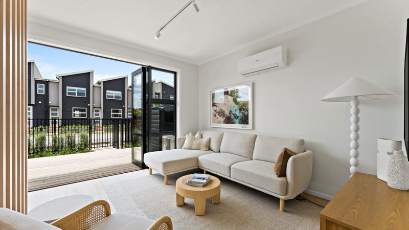 660B Swanson Road, Swanson, Auckland - Carousel 1