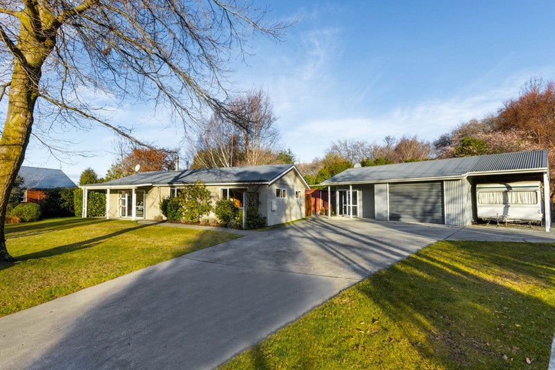 7 Larch Place, Wanaka - Carousel 1