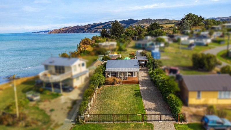 8 Island Terrace, Motunau, Greta Valley - Carousel 2