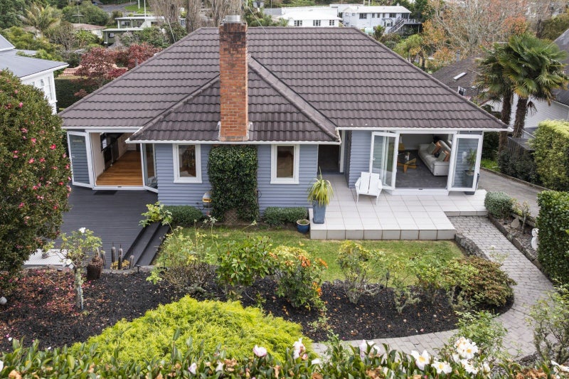 10 Forfar Road, Glendowie, Auckland - Carousel 1