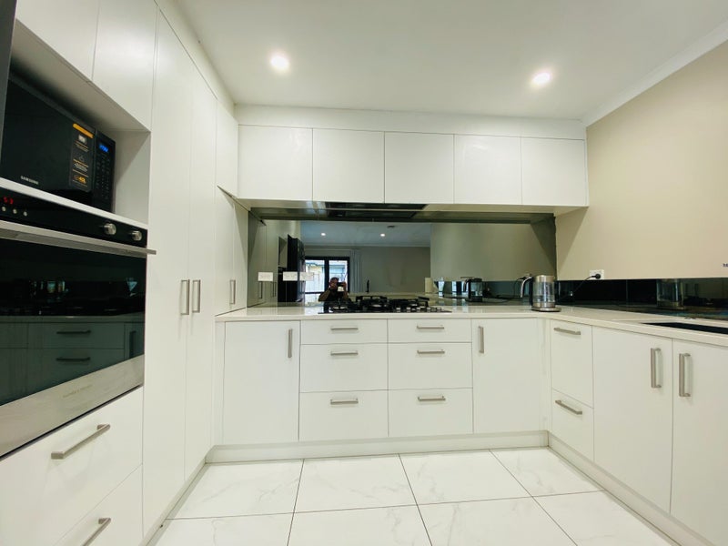 42 Accent Drive, Flat Bush, Auckland - Carousel 2