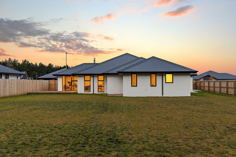46 Memorial Crescent, Methven, Methven - Carousel 34