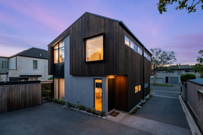 2/126 Rugby Street, Merivale, Christchurch - Carousel 22