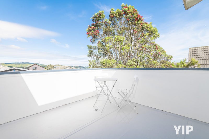 10 Northwood Close, Woodridge, Wellington, Wellington - Carousel 2