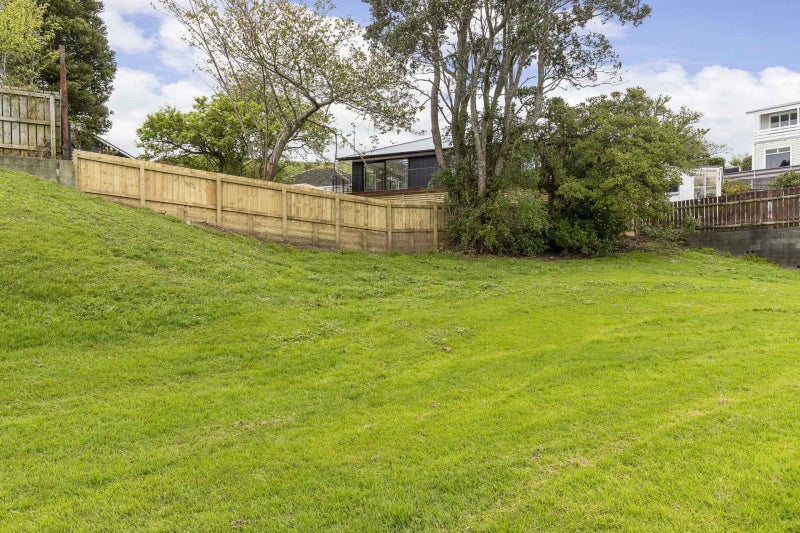 98 South Road, Blagdon, New Plymouth - Carousel 29