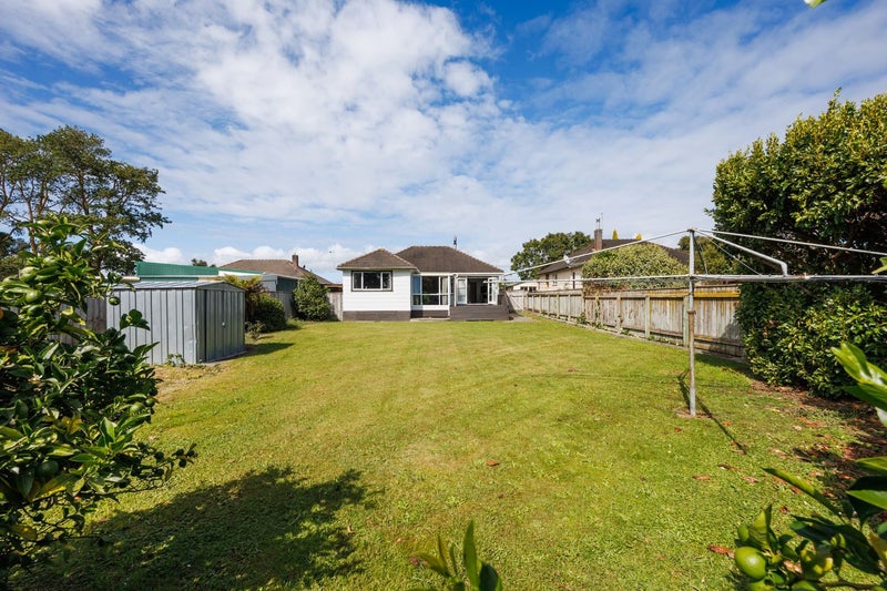 32 Poole Street, Feilding, Feilding - Carousel 28