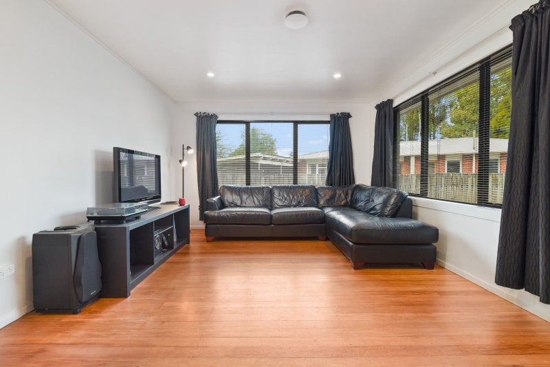 19 La Trobe Place, Utuhina, Rotorua - Carousel 2