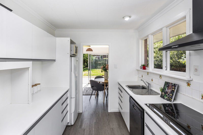 18 Hurunui Street, Cracroft, Christchurch - Carousel 2