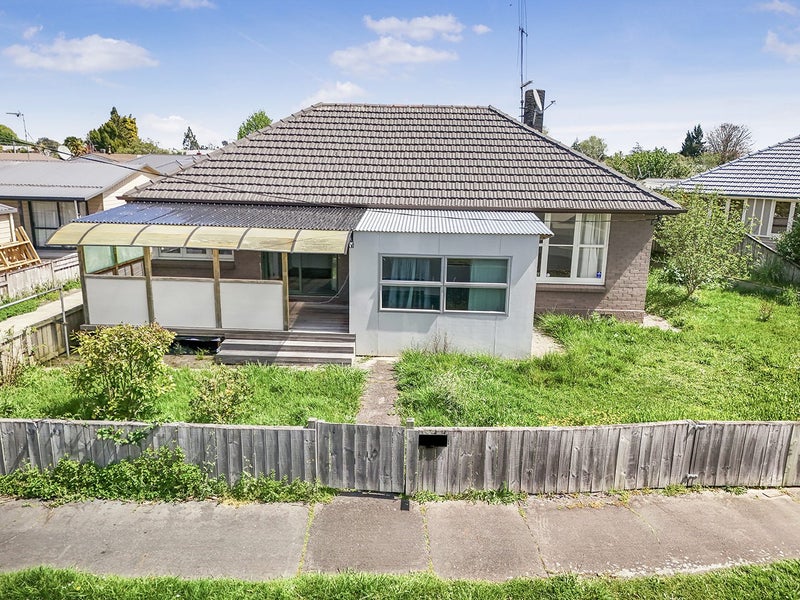 25 Rawlings Street, Bader, Hamilton - Carousel 1