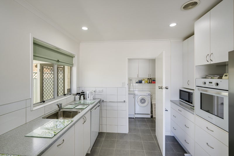 1 Ngarimu Crescent, Taradale, Napier - Carousel 2