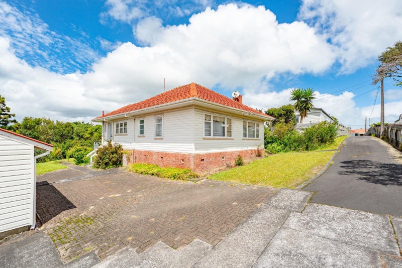 35 Matata Street, Blockhouse Bay, Auckland City, Auckland - Carousel 1