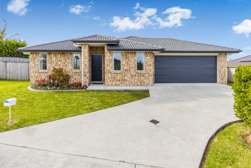 15 Millbrae Place, Pokeno - Carousel 1