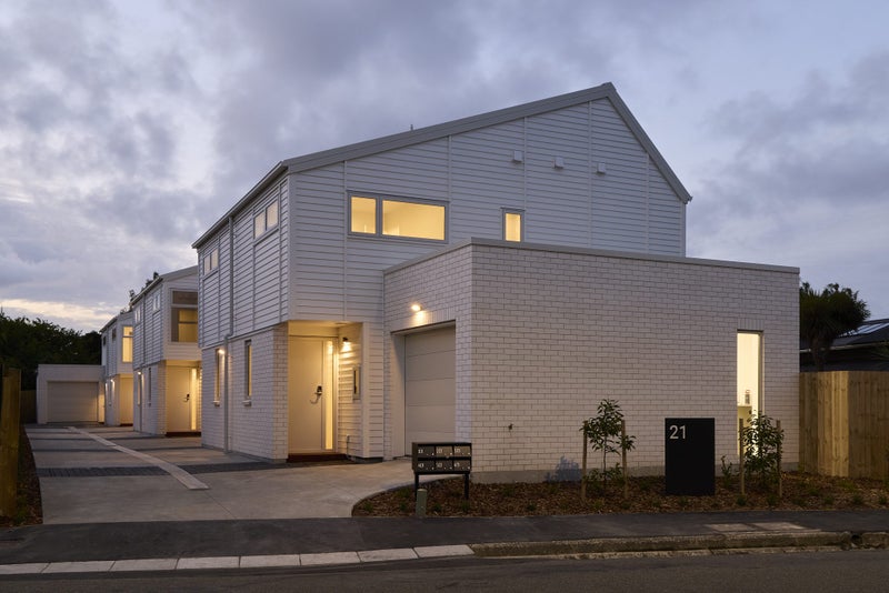 21 Courtenay Street, St Albans, Christchurch - Carousel 1