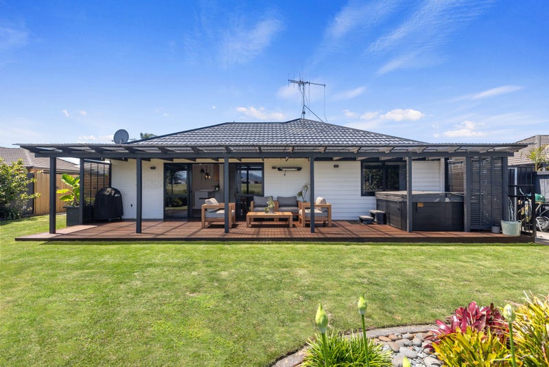 30 Nicole Place, Papamoa Beach, Papamoa - Carousel 1