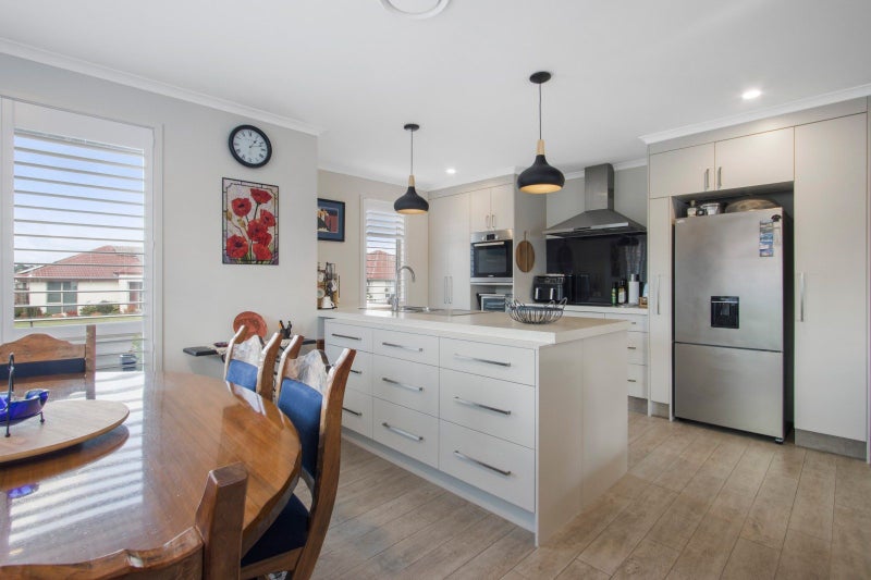 11 William Wood Place, Aongatete, Katikati - Carousel 1