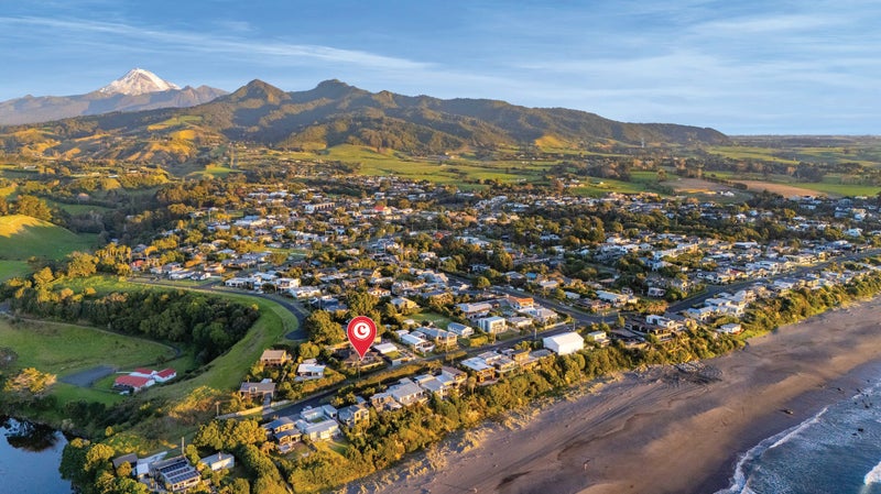94 Messenger Terrace, Oakura, Oakura - Carousel 1
