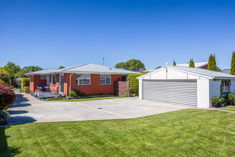 138 Warren Crescent, Hillmorton, Christchurch - Carousel 1