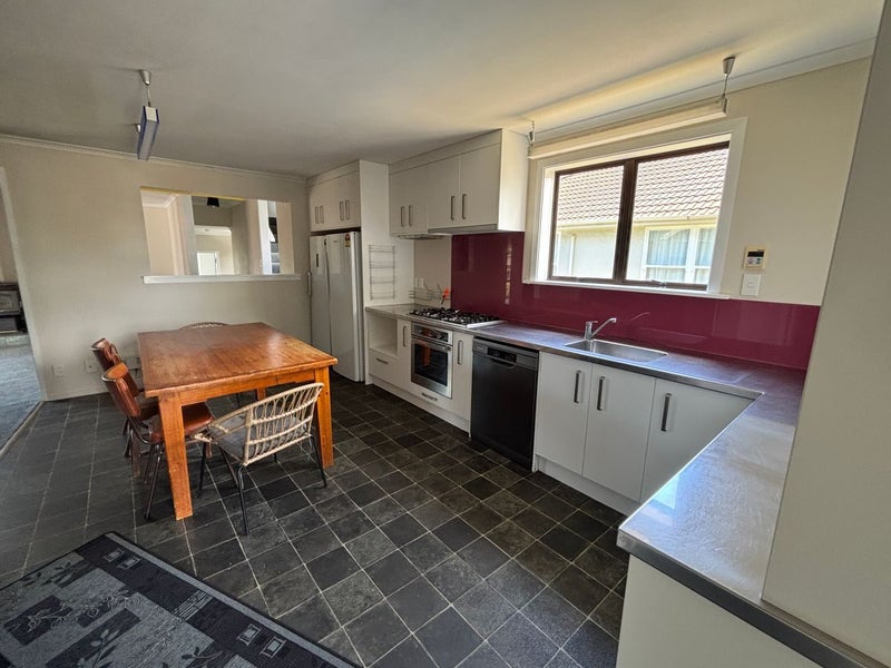 15 Seddon Street, Takaro, Palmerston North - Carousel 2