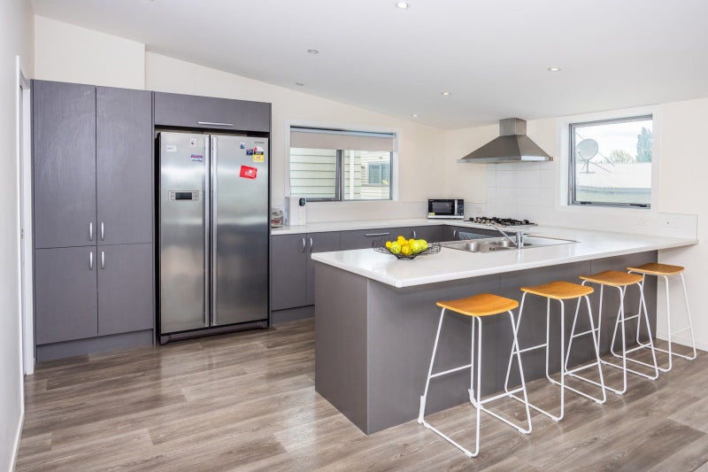 20B Kelvin Place, Hamilton East, Hamilton - Carousel 2