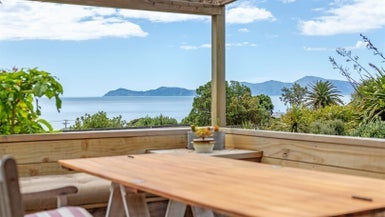 81 Wellington Road, Paekakariki - Carousel 1
