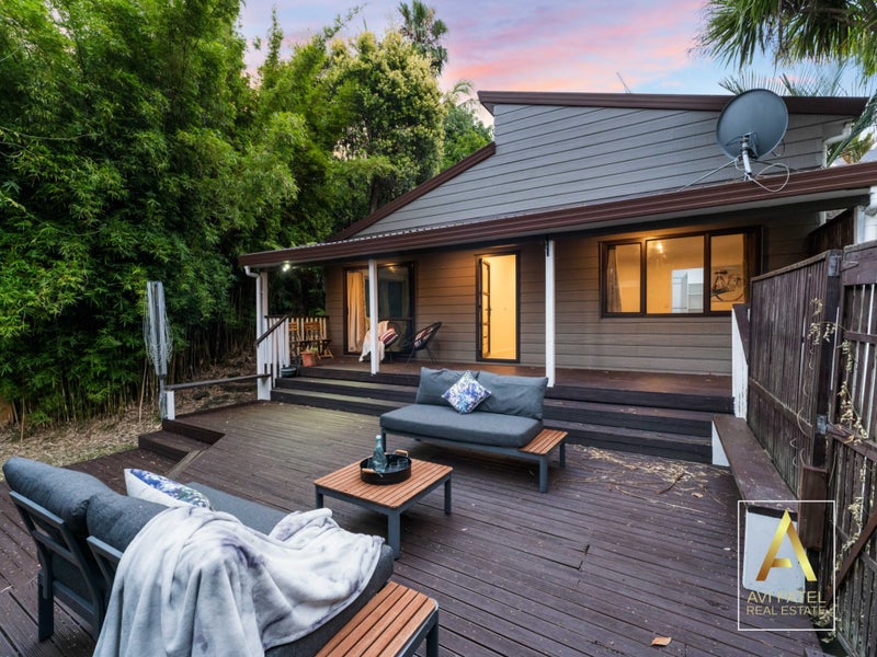 11B Impala Place, Hillsborough, Auckland - Carousel 1