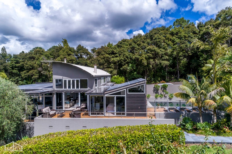 180 Forest Hill Road, Waiatarua, Auckland - Carousel 1