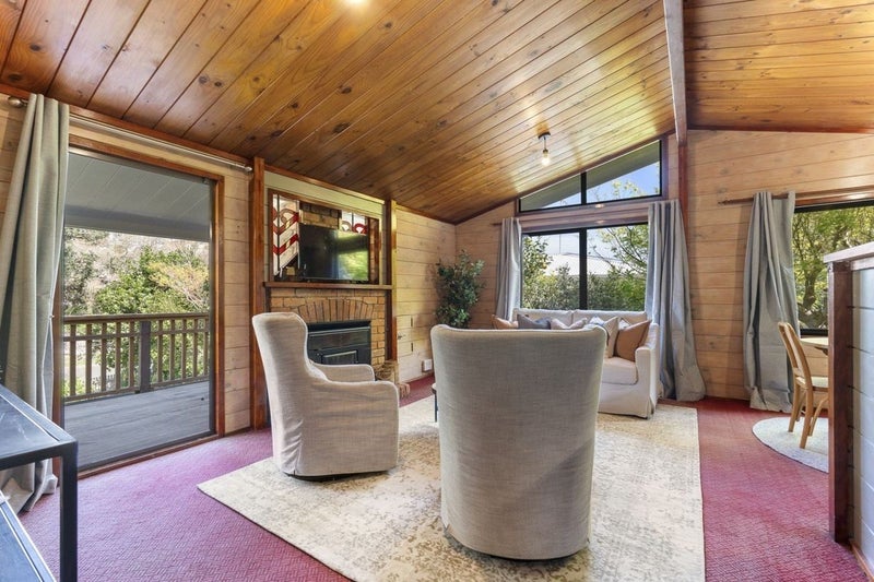 23 Ambury Place, Merrilands, New Plymouth, Taranaki - Carousel 2